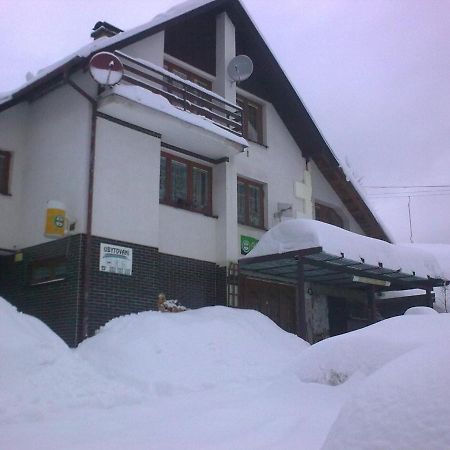 Penzion Pod Paprskem Hotell Staré Město Exteriör bild