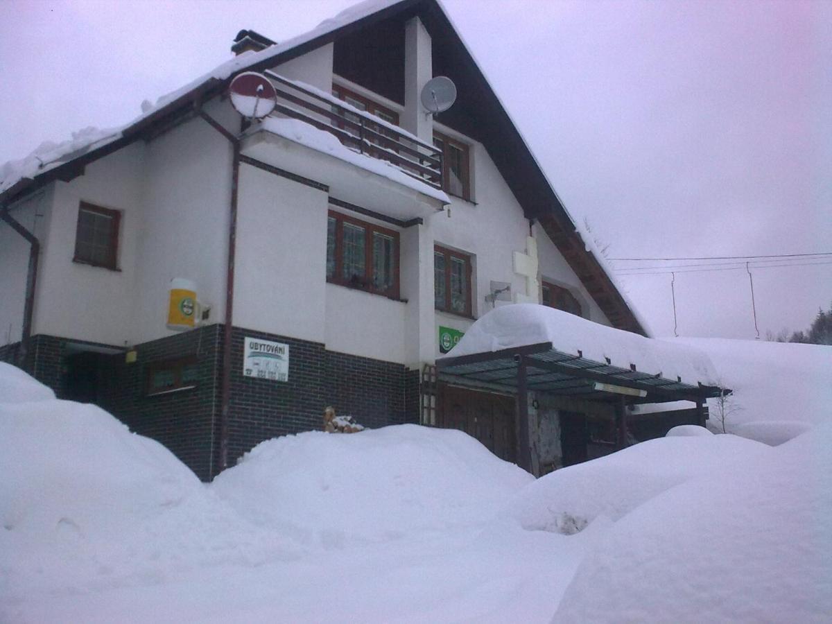 Penzion Pod Paprskem Hotell Staré Město Exteriör bild