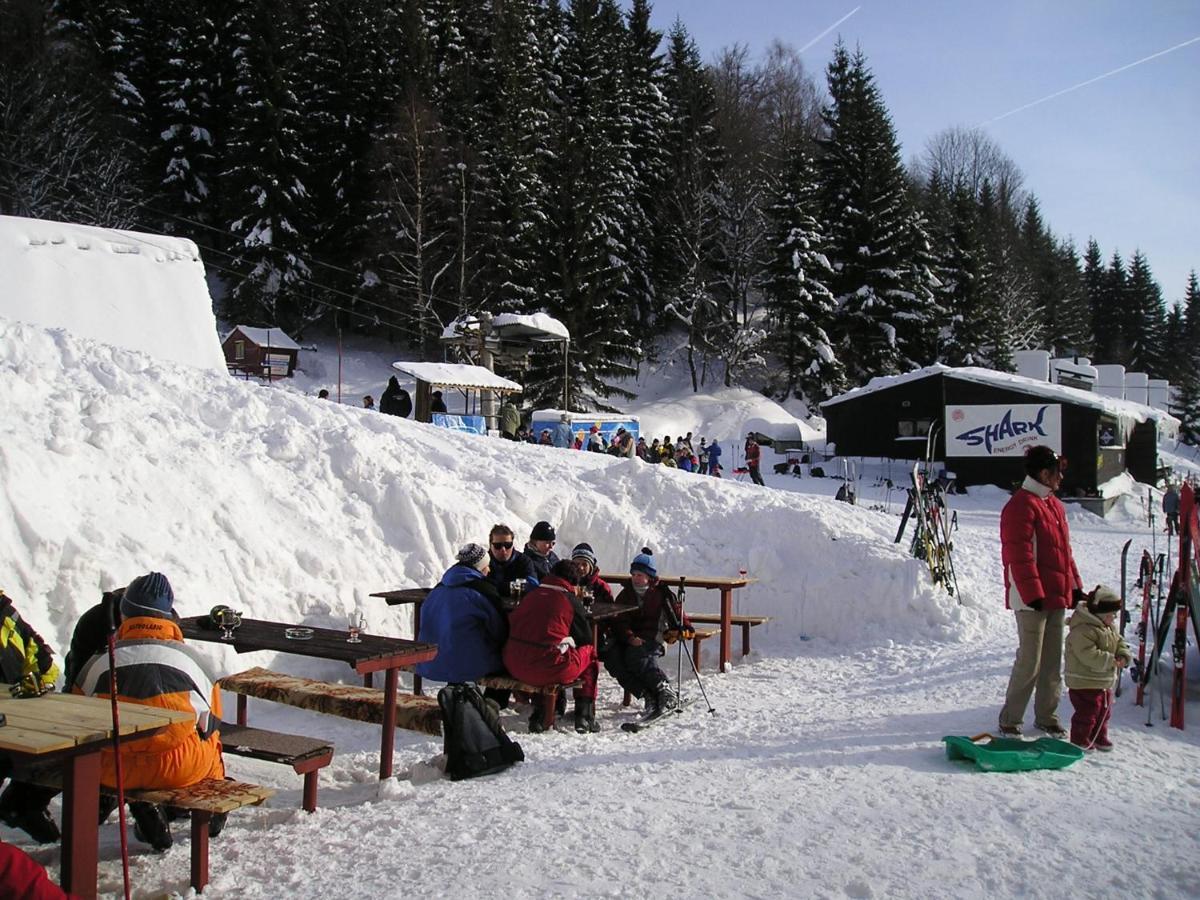 Penzion Pod Paprskem Staré Město Exteriör bild